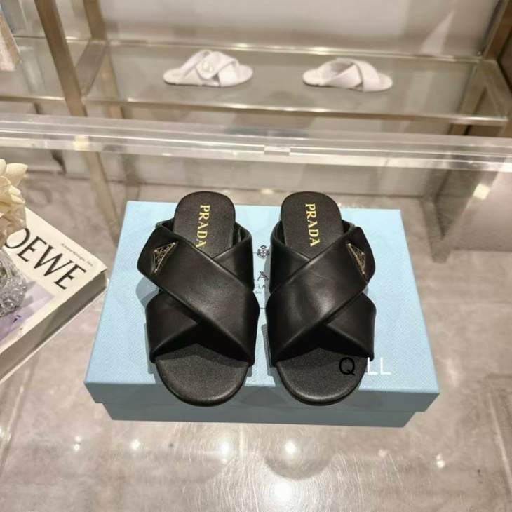 Picture of Prada Slippers _SKUPradasz35-40LL0501169